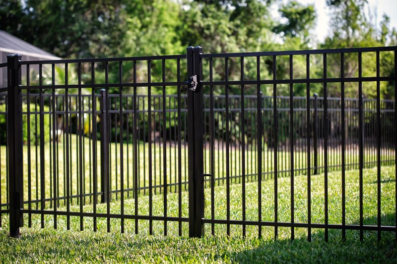 Aluminum Fence Construction in Pearland, TX
