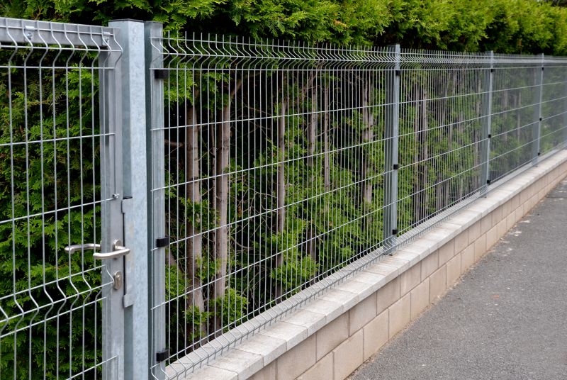 Aluminum Fence Construction in Grand Rapids, MI