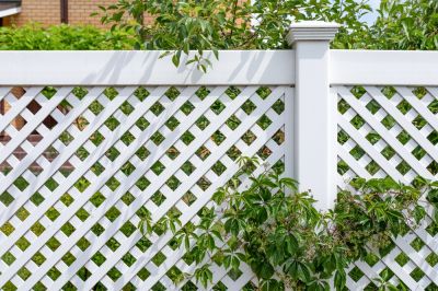 Vinyl Fence Installation!